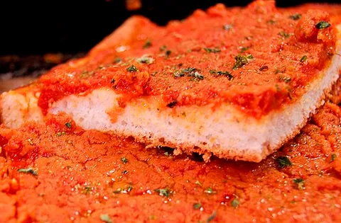 Pizza Sfincione