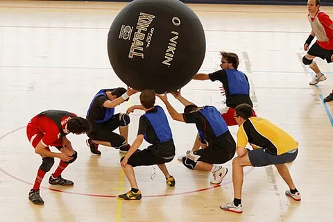 Kin-ball