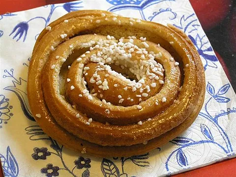 Cinnamon roll
